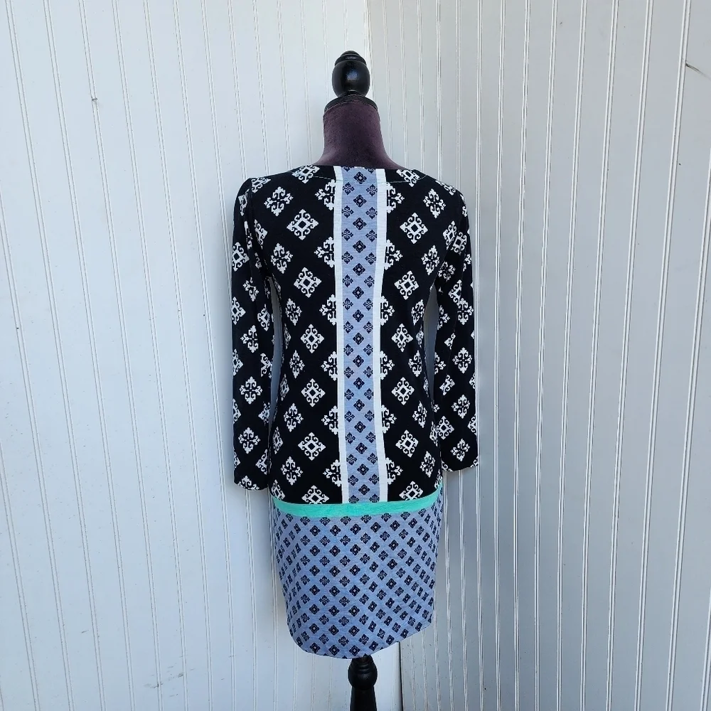 HATLEY Black Blue White Stamp Knee Length Sheath Dress Country Club Preppy Sz S
